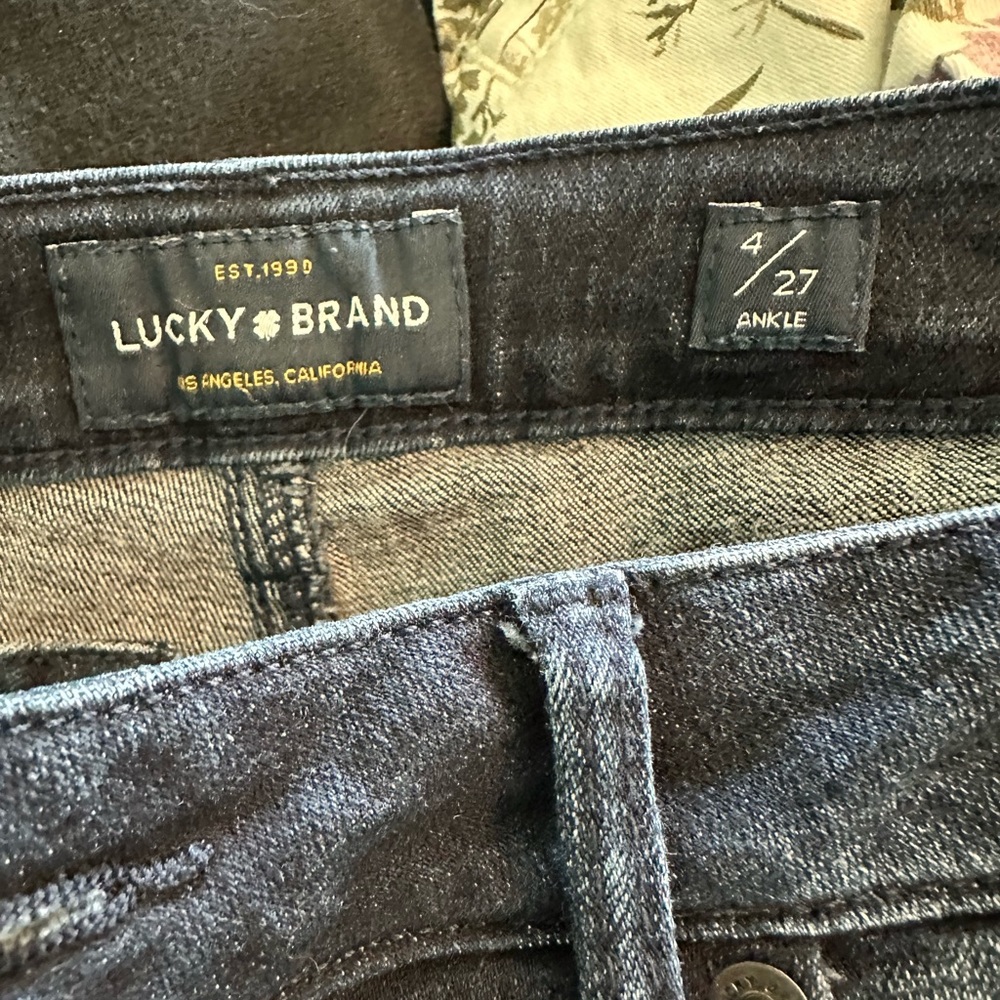 Lucky Brand Ankle Jeans - Picture 3 of 3